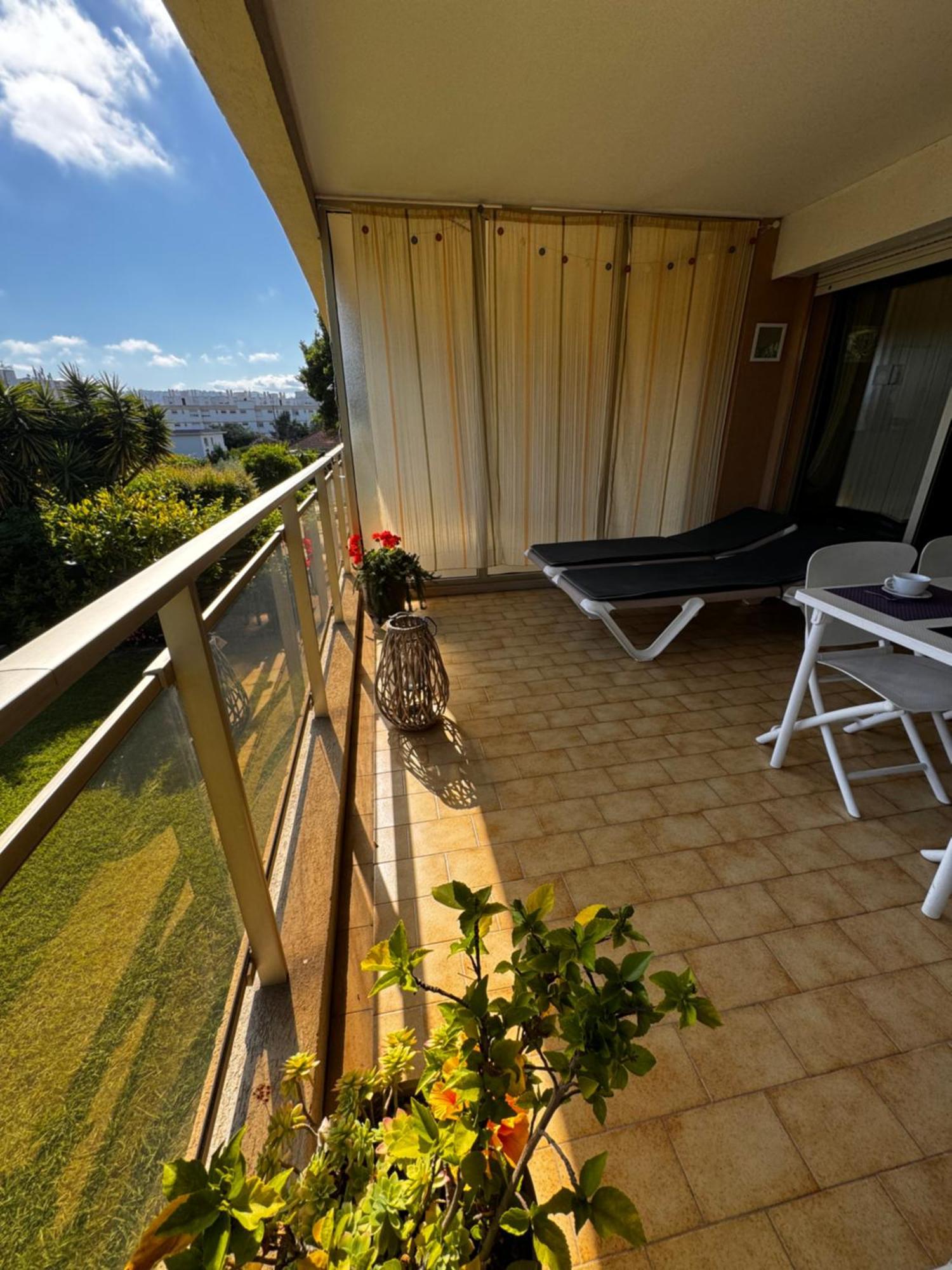 Apt "Laura" Terrasse - Parking - Plage - 5Pers Juan-les-Pins Exterior photo